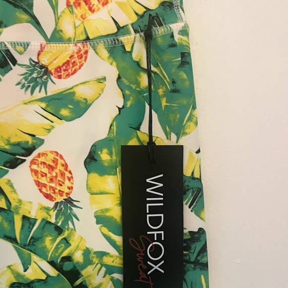 🆕 🍍Wildfox Sweat Pineapple Workout Leggings 🍍 - Picture 4 of 4